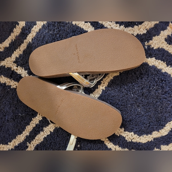 Tori Burch Miller Cloud - Picture 3 of 6